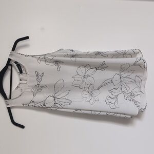 Apt 9 sleeveless top